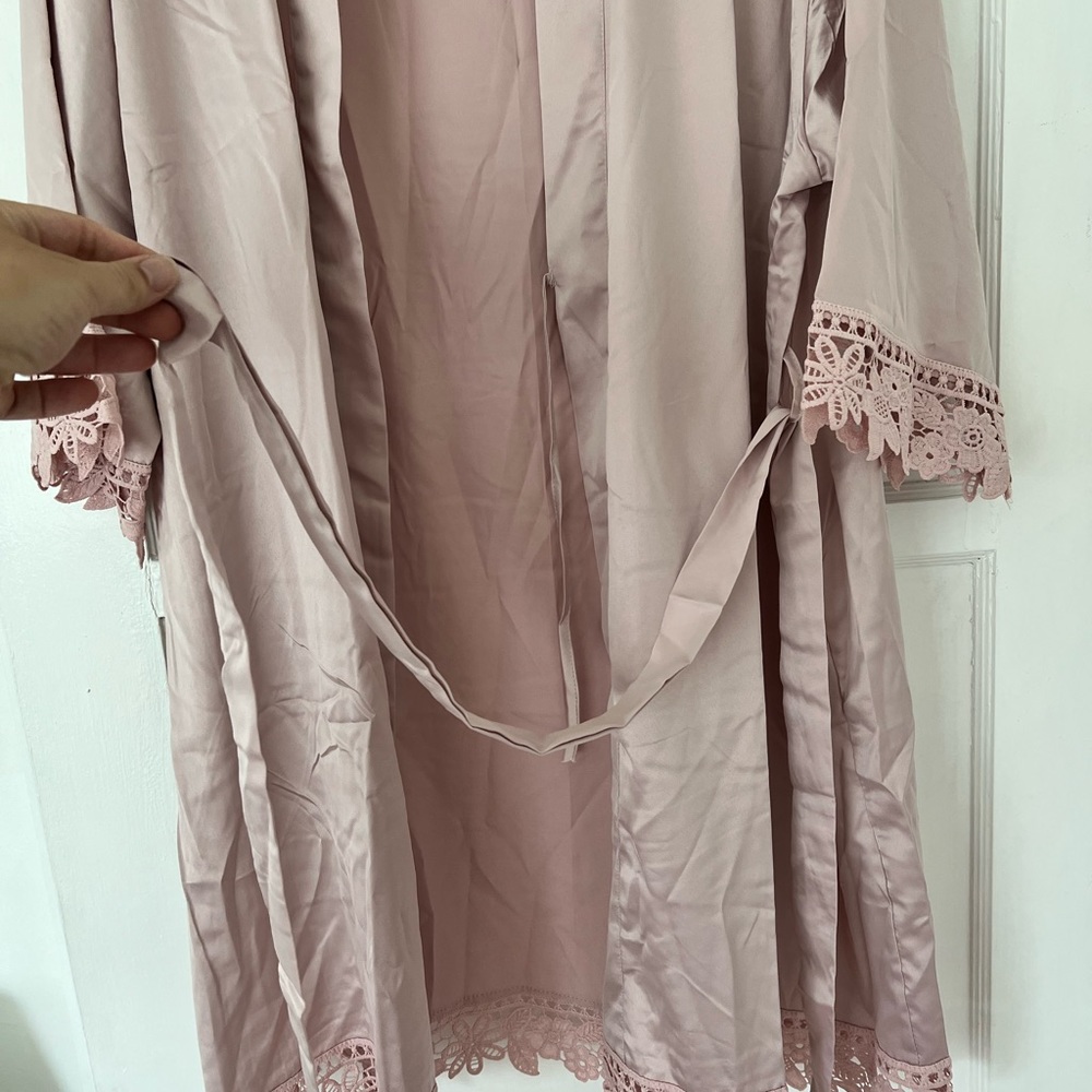Silk Robe - Picture 3 of 3